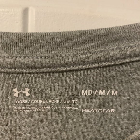 Under Armour Long Sleeve Women's Size Medium Heat Gear - Picture 2 of 5